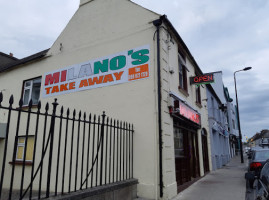 Milano's Takeaway Bagenalstown outside