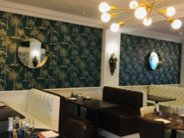 Agora Mediterranean Beckenham food