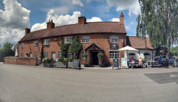 Full Moon Inn outside