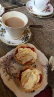 Whittington's Tea Barge food