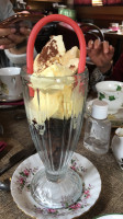 Whittington's Tea Barge drink