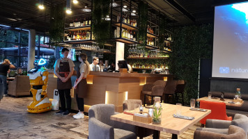 The Fox And Hounds inside