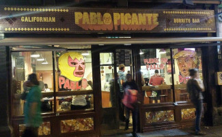 Pablo Picante outside