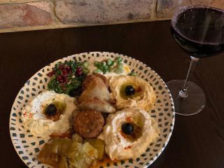 Anilo's Kitchen
