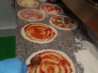 Pizzeria Azzurra Di Shabani Shpetim E Flli