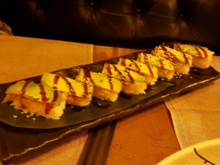 Okinawa-fusion Experience Sushi Bari