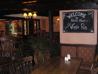 The Veggie Red Lion