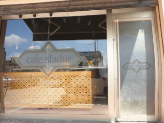 Cafe Sladur