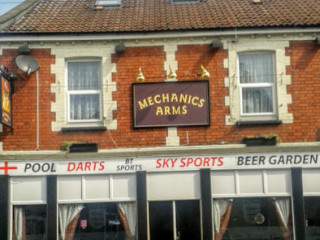 Mechanics Arms Pub