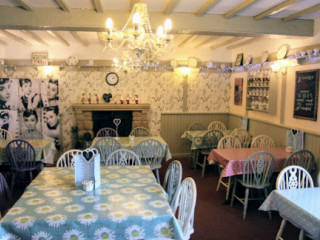Eyam Tea Rooms And Accommodation
