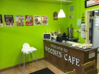 Woodies Cafe