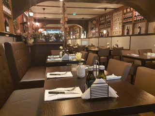 La Piazza Pizza Cucina
