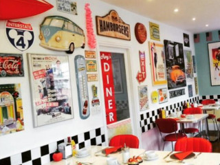 Roxy's Diner At The Rocks