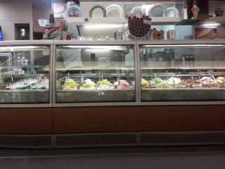 Gelateria In End Out