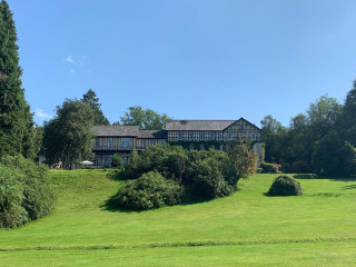 Lake Country House