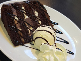 Coco's Grill House And Desserts