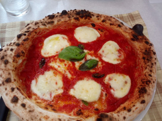 A' Livella Pizzeria Napoletana