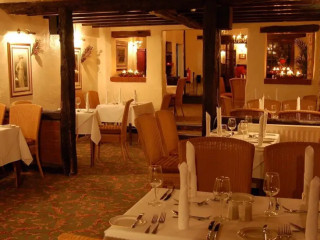 Courtyard Restaurant at Marston Farm Hotel