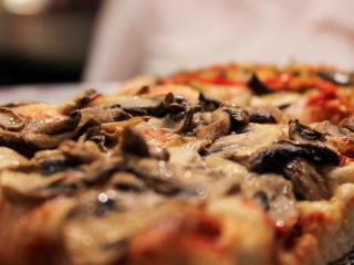 Titti's Pizza