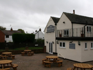 The Queens Head Inn