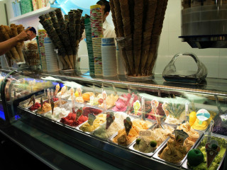 restaurant image