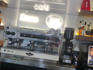 Artino Cafe