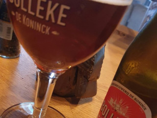 Cafe De Kroon' Oudenbosch