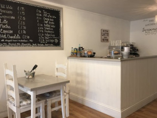 Cafe 33