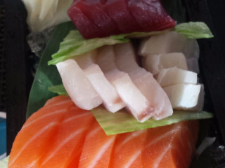 Love's Sushi
