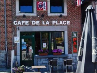 Le Café De La Place