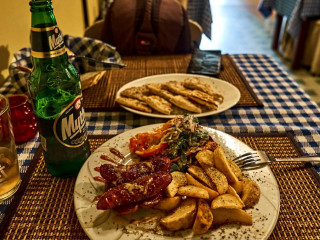 Varkizana Kreeka Tavern