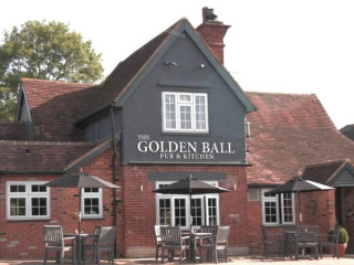 The Golden Ball, Pub & Kitchen