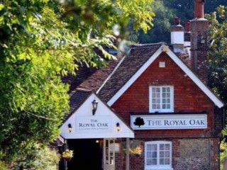 The Royal Oak Country Pub And