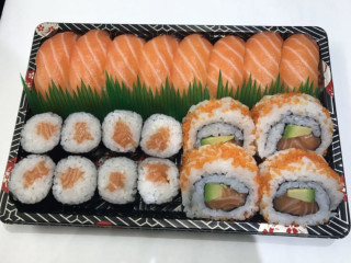 Toroi Sushi