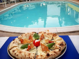 Orion Pizza Experience Pool Garden