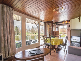 Chalet Met Beschikking Over Roeiboot, Aan Een Vijver Op PrivÃ Landgoed (vissen) Be-6670-20