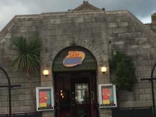restaurant image