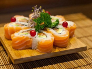 Fugu Sushi Cocktails
