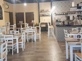 Blanco Cafe Bistro