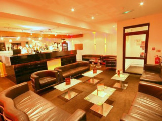 Thamin Restaurant Bar