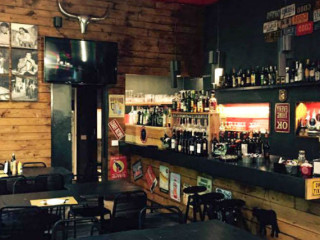 Hatsoff Pub