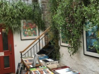 Richard Booth S Bookshop Cafe