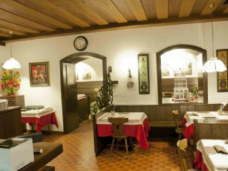 Pizzeria Taverna Roma