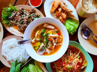 Mae Yai Thai Restaurang