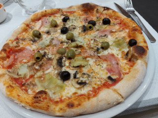 Tre Amici Pizzeria