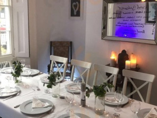 restaurant image