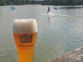 Waterski- En Outdoorcentrum Ermerstrand