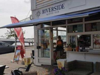 Riverside Cafe Isbar