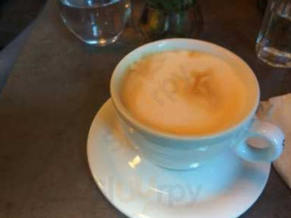 Lio's Cafe