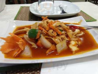 Krua Lawoe Thai Food